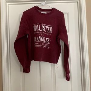 “Hollister”- cropped crewneck